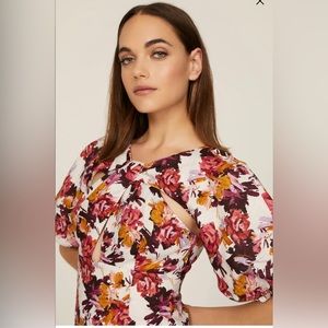 Nicholas
Floral Puff Sleeve Dress